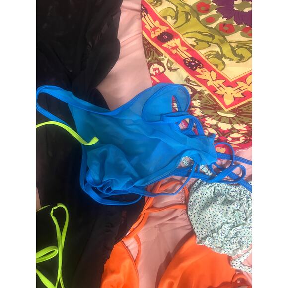 Huge swimwear bundle – 25+ pieces total, mostly size Small (some adjustable) - Picture 5 of 11